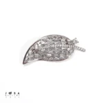 گل سینه برگ پرنگین نقره ای ژوپینگ