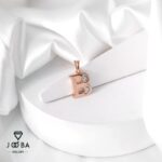 آویز حروف B طلایی نگینی ژوپینگ - تصویر 2