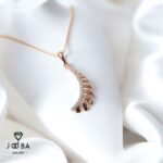 آویز پر طلایی نگینی ژوپینگ
