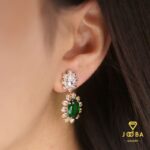 گوشواره سوارسکی  گل 12پر سبزژوپینگ