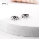 گوشواره مینیمال موج نقره ای ژوپینگ - تصویر 2