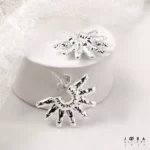 گوشواره میخی